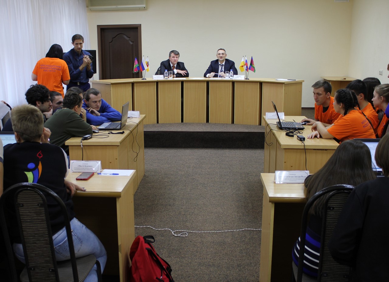 Территориальная избирательная комиссия провела отборочный тур по Брейн-рингу среди молодежных команд Центрального округа