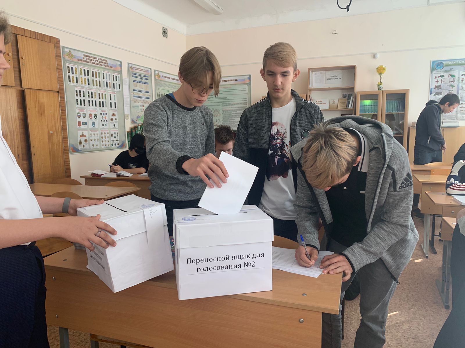 18 октября 2021 года в школах Западного внутригородского округа города Краснодара состоялись выборы лидеров школьного самоуправления и членов школьного Совета.