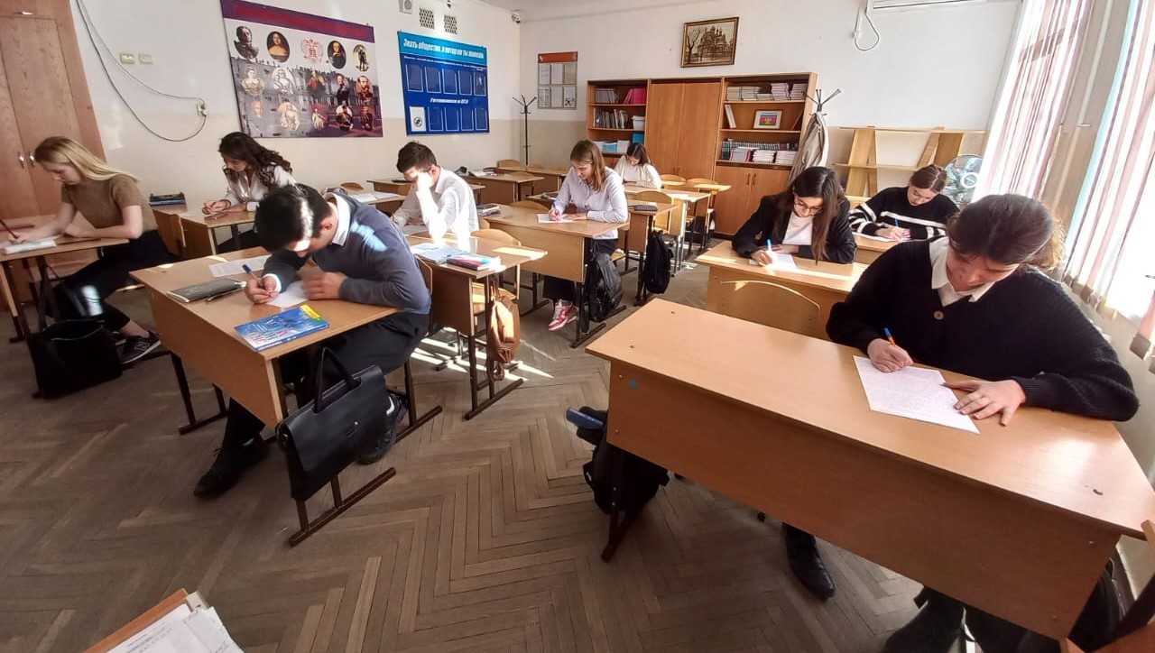 Всероссийская олимпиада школьников по вопросам избирательного права и избирательного процесса проходит в Краснодаре