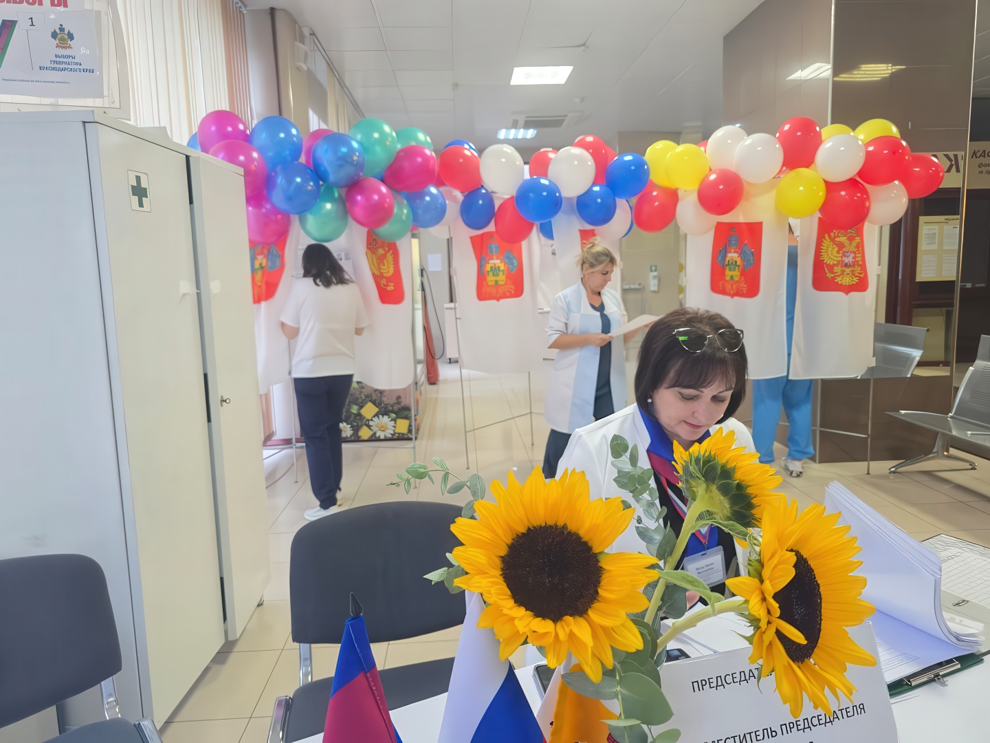 Уют и домашняя атмосфера для голосующих в больнице! ❤️