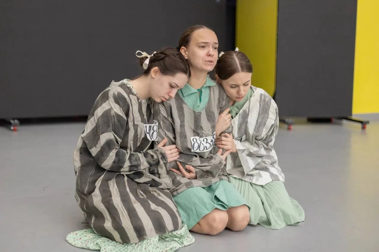 В Доме молодёжи состоялась премьера спектакля «Последний узел»