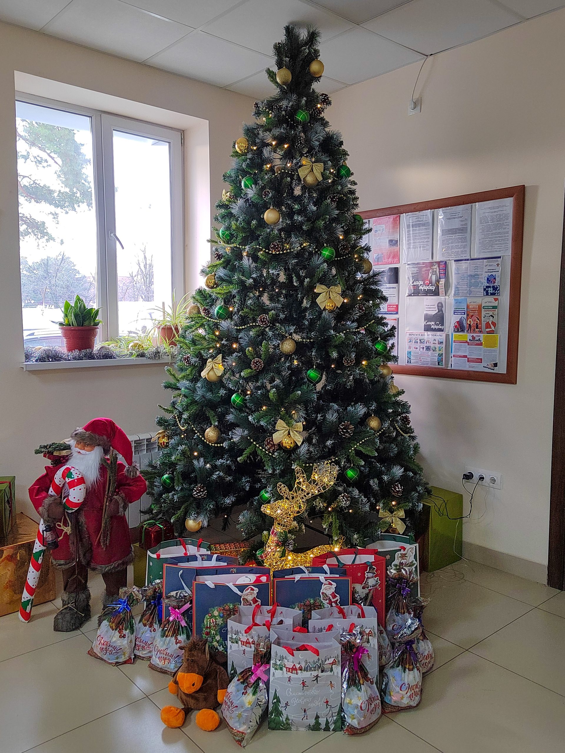 Поздравление детей членов УИК с наступающим Новым Годом!