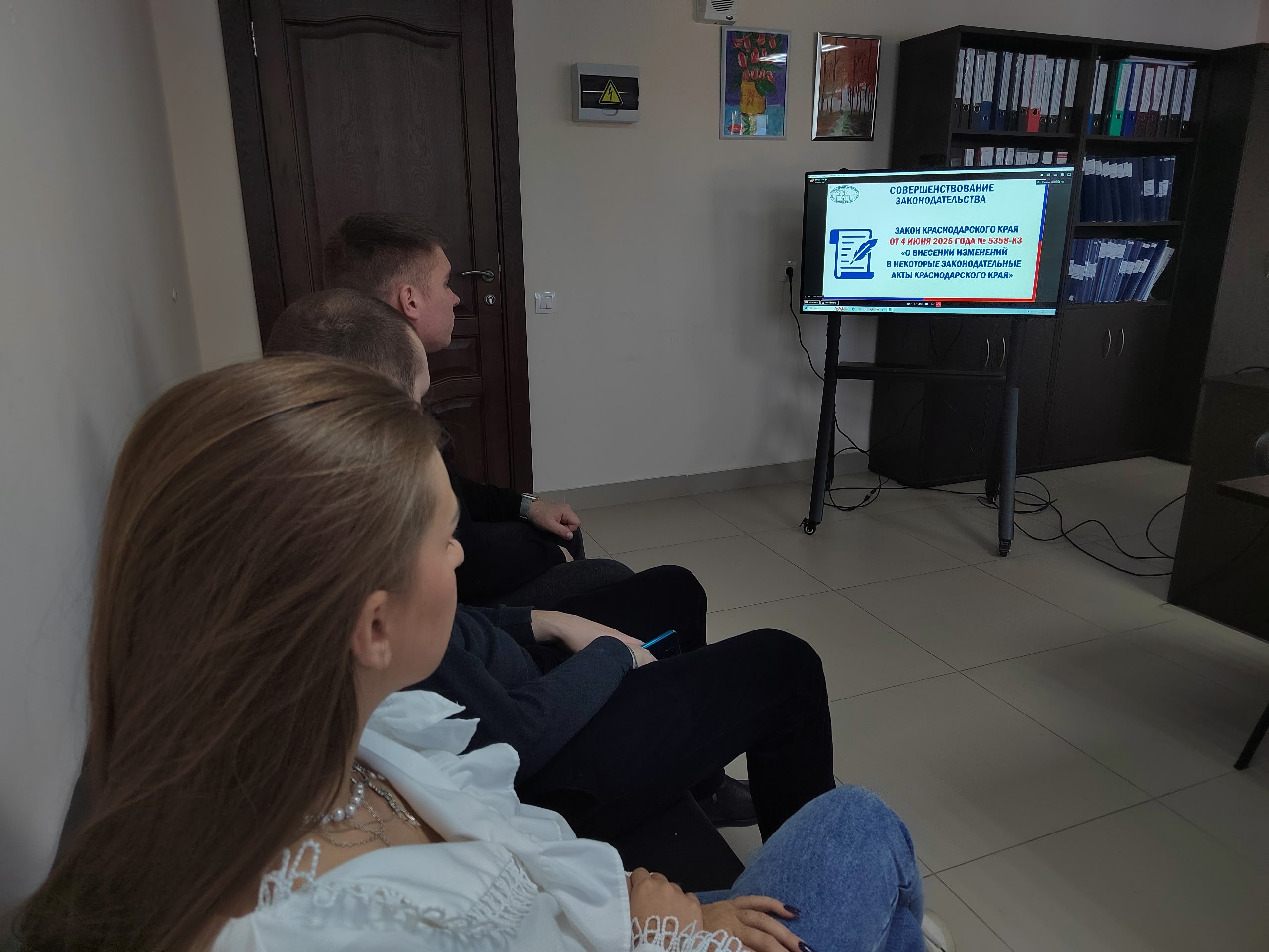 Участите в заседании Молодежного Общественного Совета при  избирательной комиссии Краснодарского края