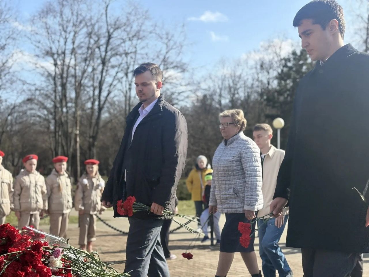 Члены МОС при ТИК Калининская г. Краснодара и юнармейцы почтили память воинов-интернационалистов