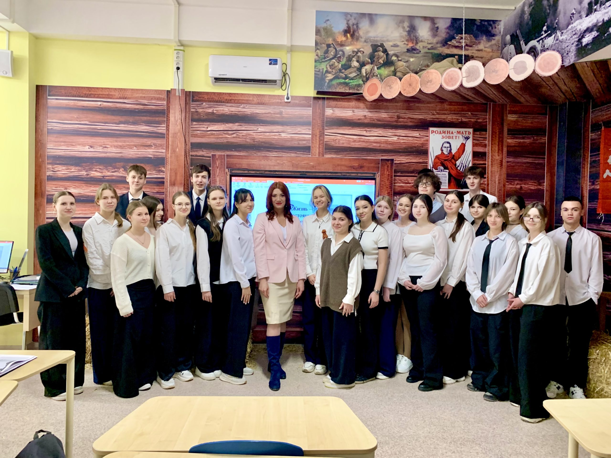 Проведен открытый урок по избирательному праву и избирательному процессу в МАОУ МО город Краснодар СОШ № 103 имени Героя РФ Сергея Палагина