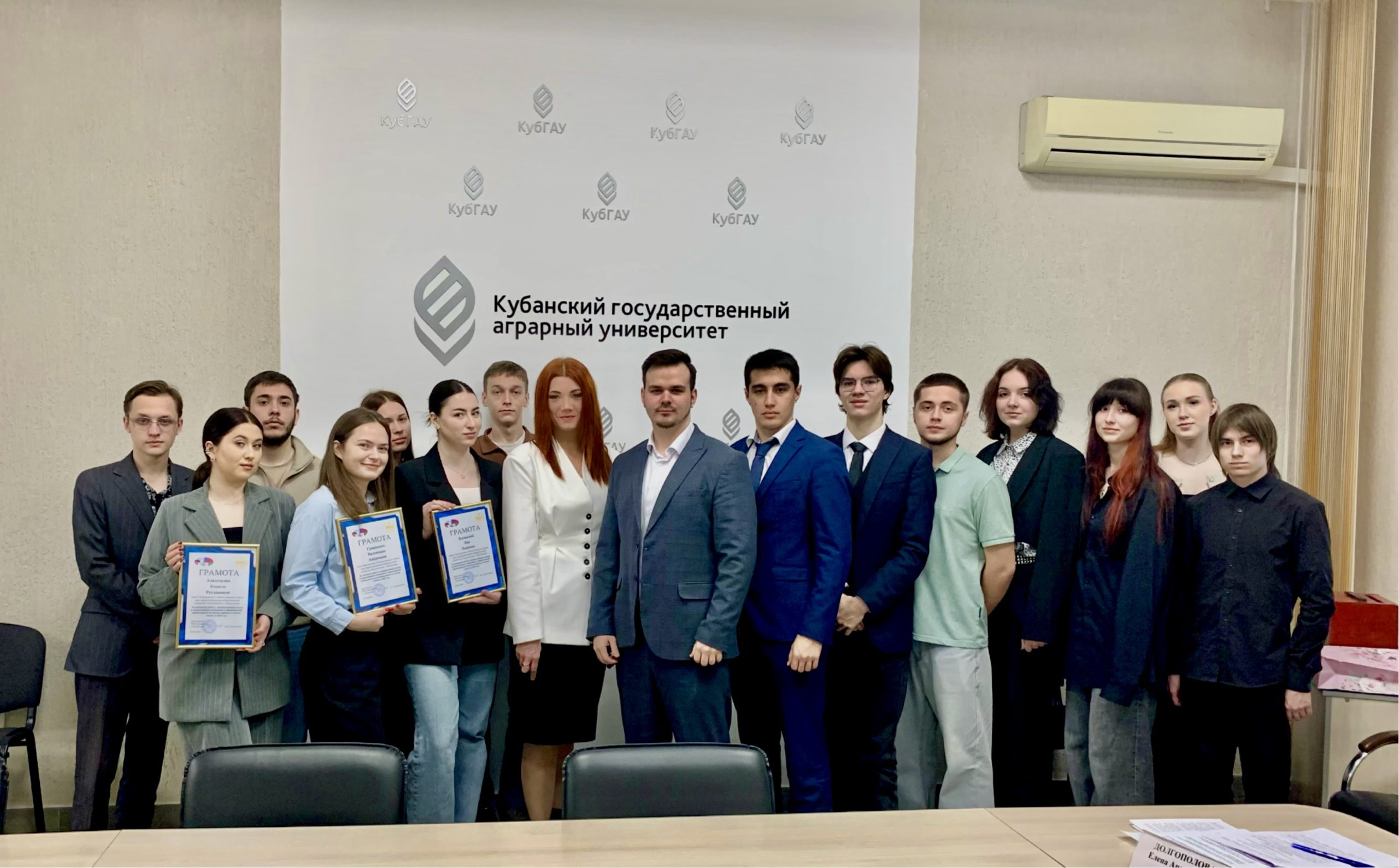 Состоялось заседание Молодежного общественного совета при ТИК Калининская г. Краснодара