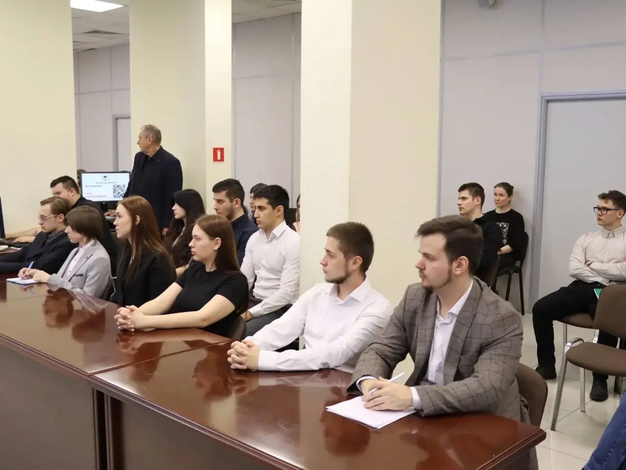 Молодежный общественный совет при ТИК Калининская г. Краснодара на втором занятии Молодежной школы правовой и политической культуры