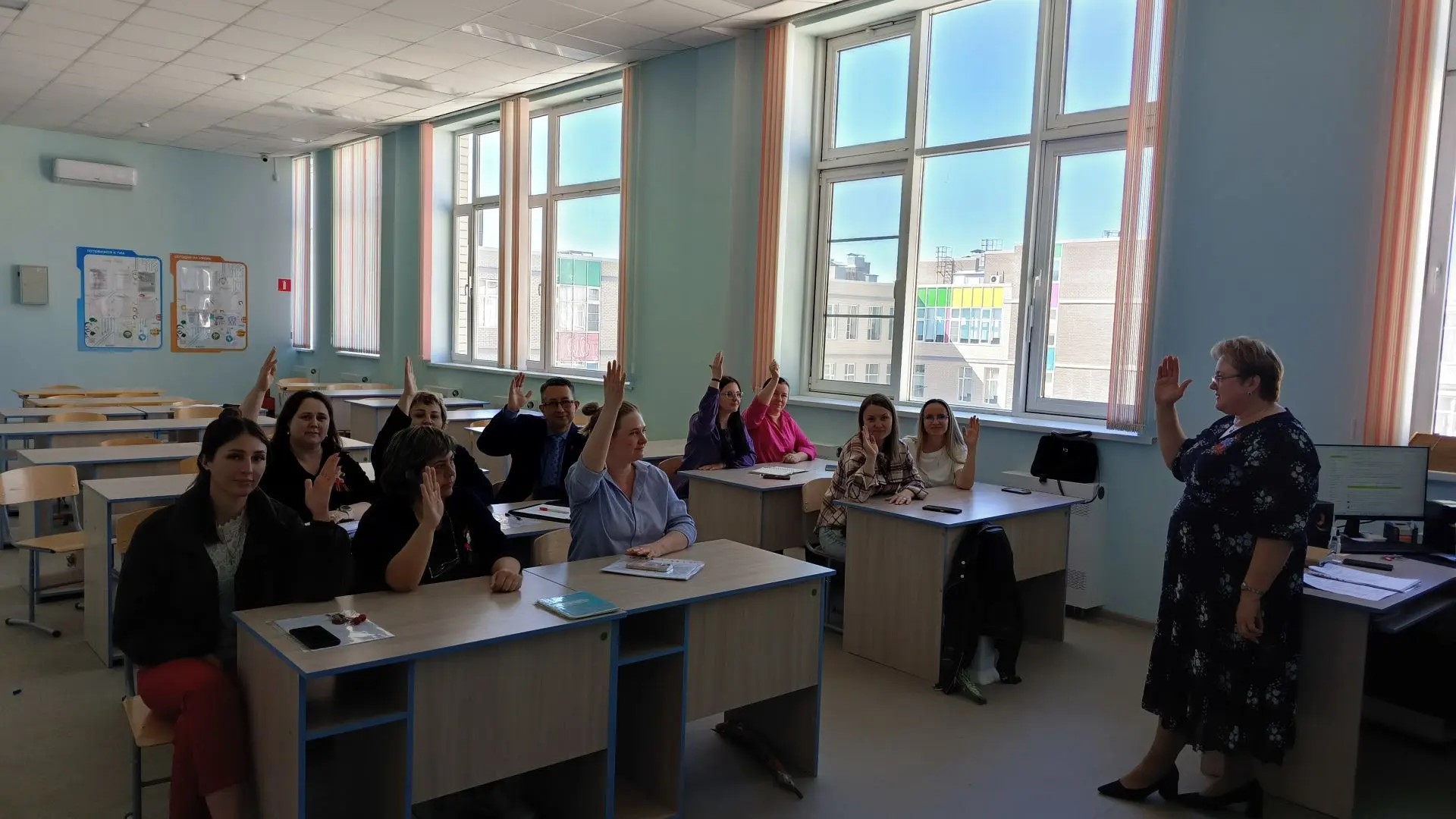 Первое организационное заседание УИК № 64-39